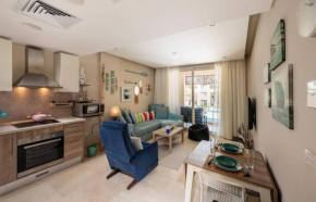 Ultramarine, Sunny One bedroom, pool view and seaside condo